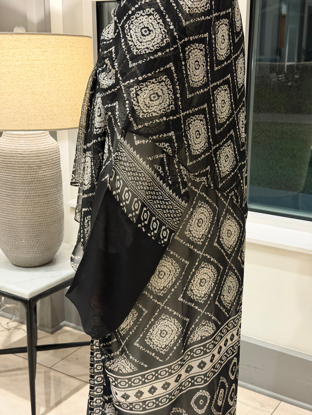 Floral Abaya - Black