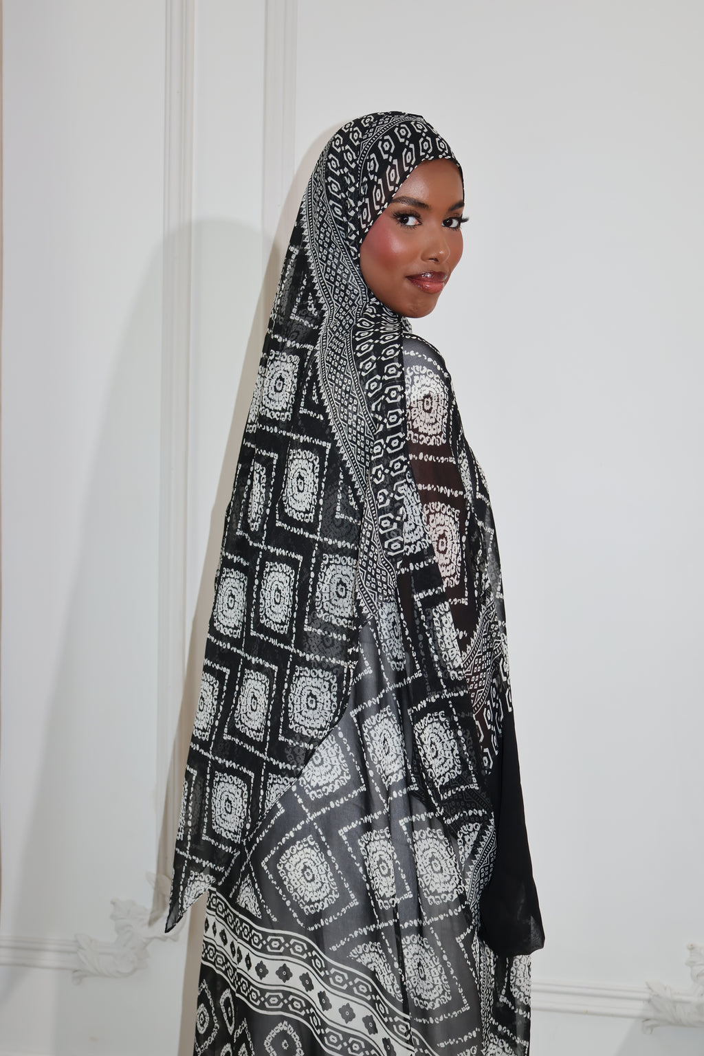 Floral Abaya - Black