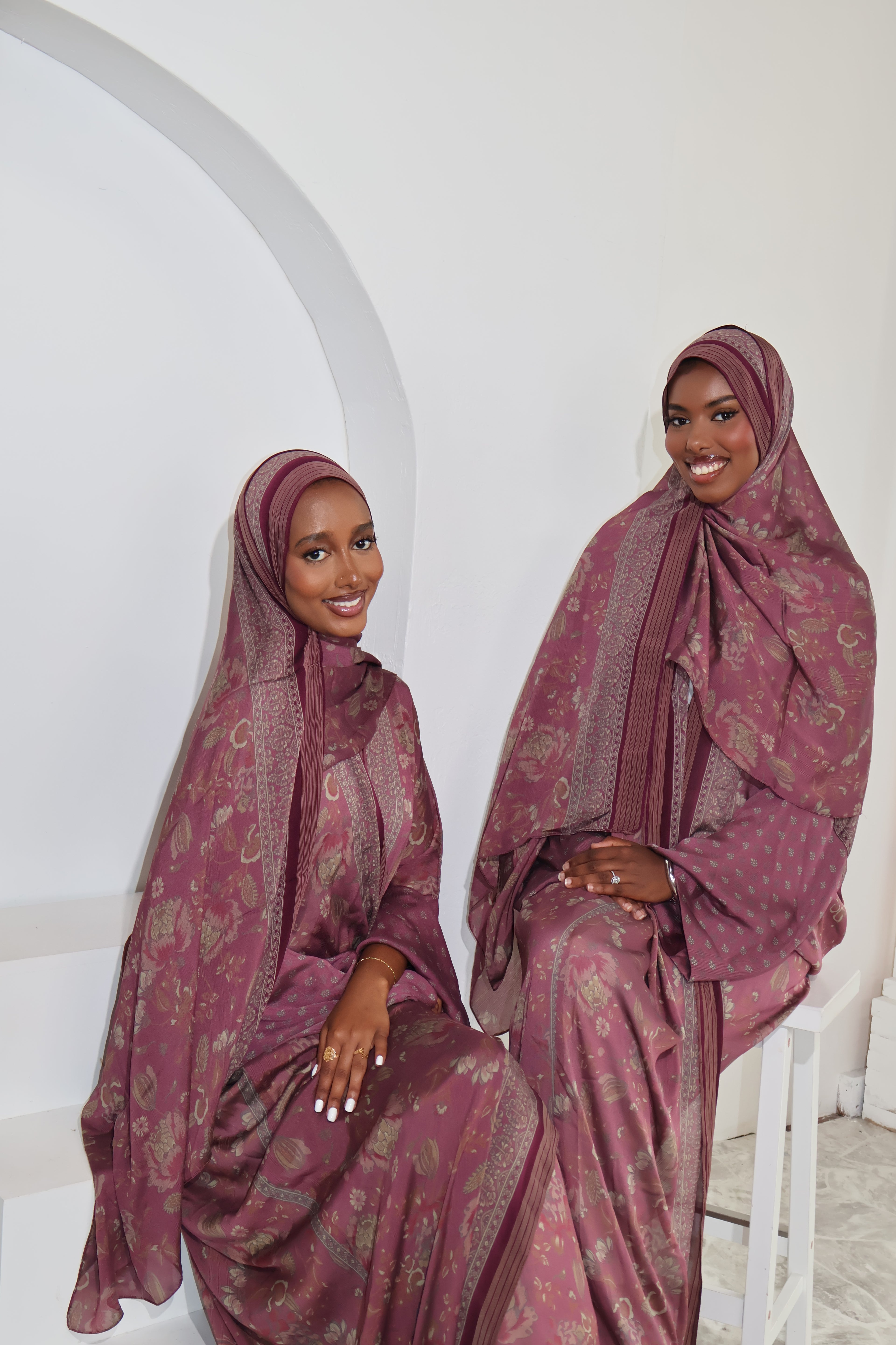 Floral Abaya - Pink
