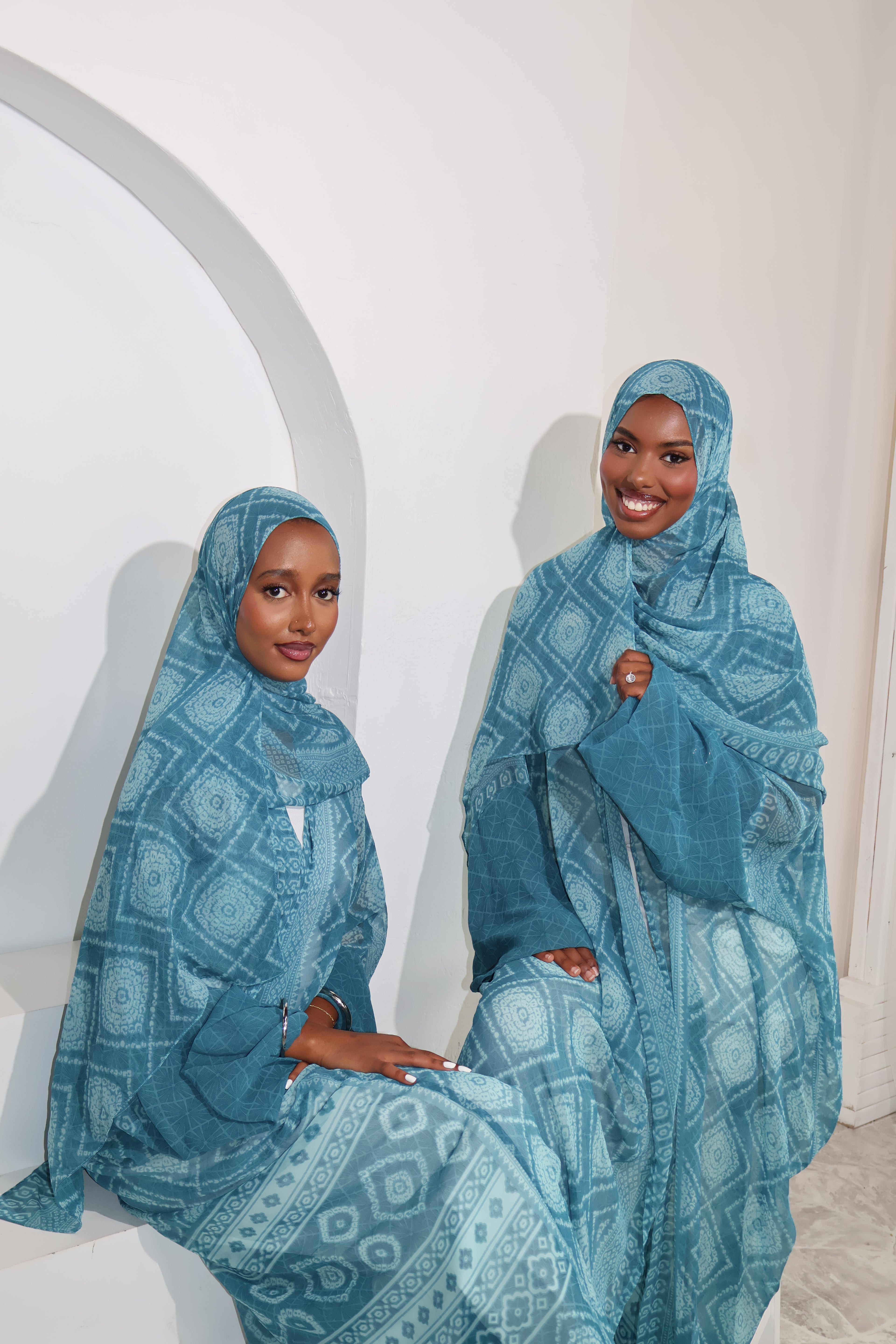 Floral Abaya - Blue