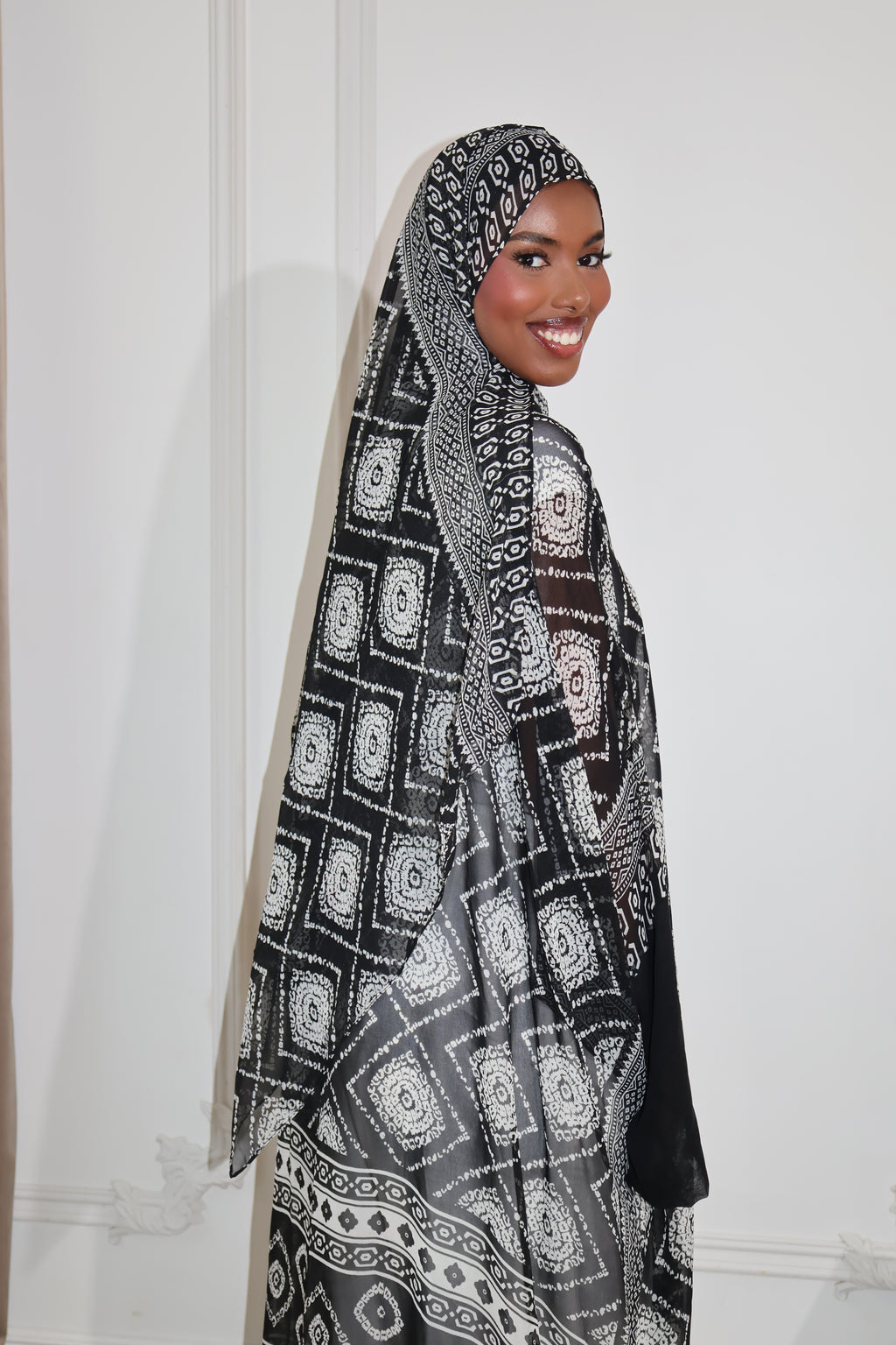 Floral Abaya - Black