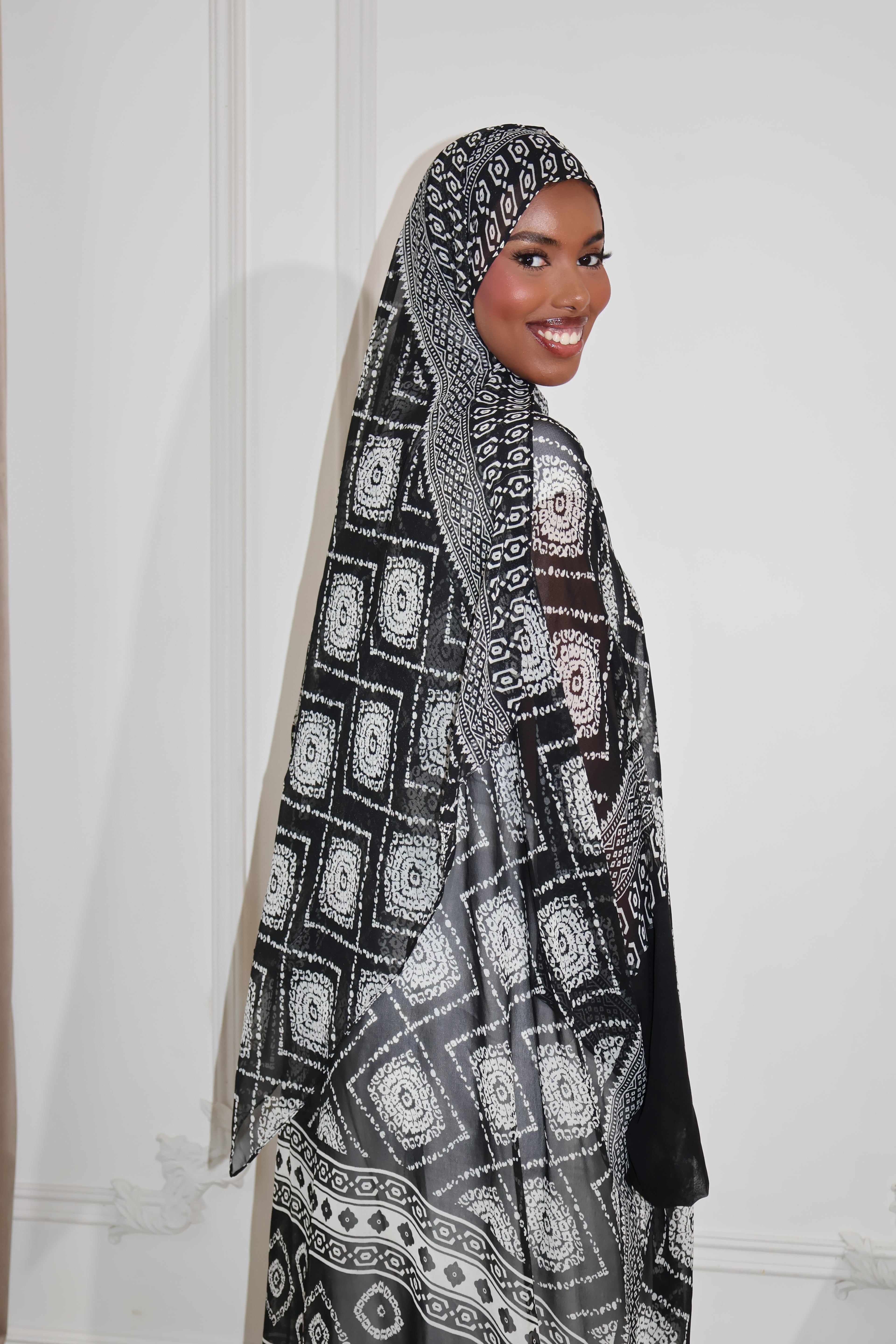Floral Abaya - Black